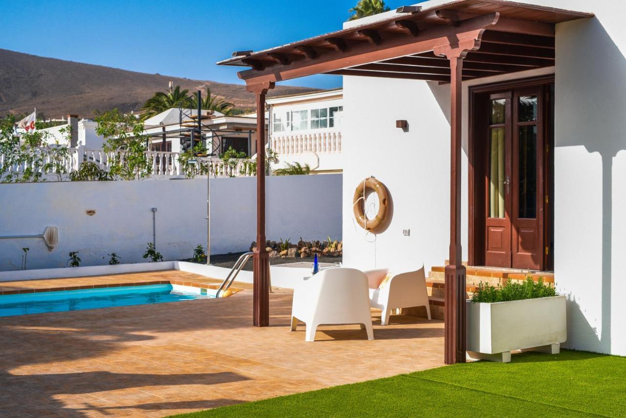 Agradable Y Familiar Con Piscina Casa Inima Villa Playa Blanca Dış mekan fotoğraf