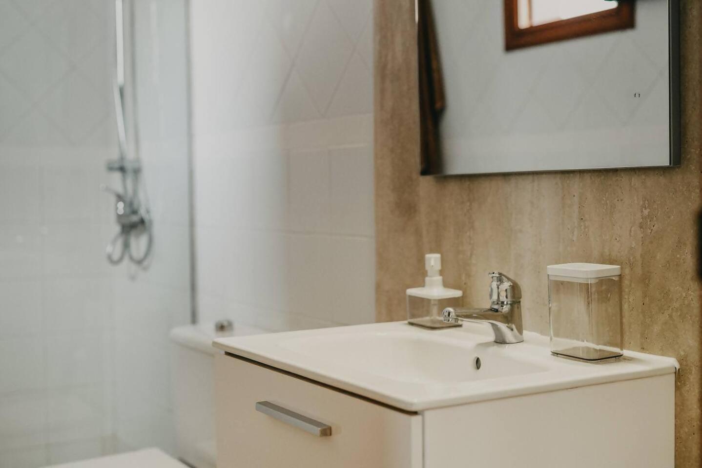 Agradable Y Familiar Con Piscina Casa Inima Villa Playa Blanca Dış mekan fotoğraf
